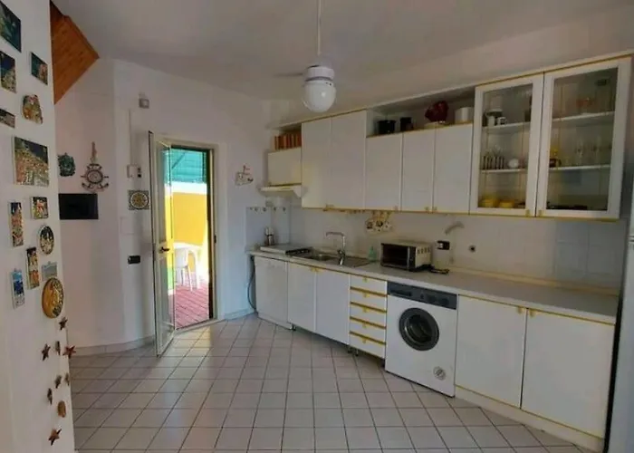 Vista Mare A Praialonga 度假居