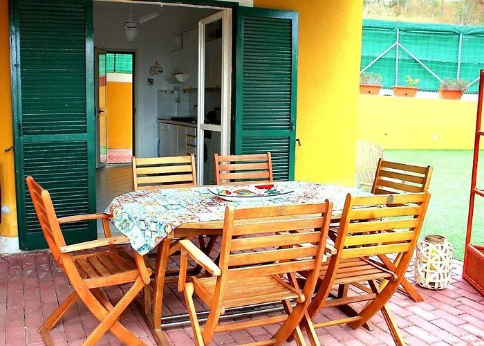 Vista Mare A Praialonga 度假居 *